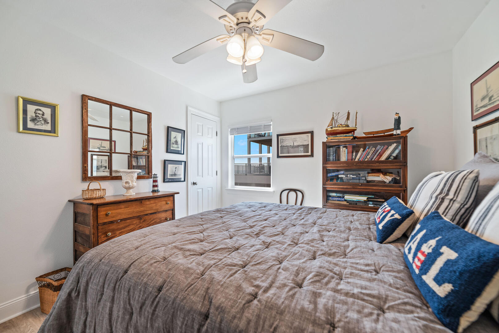 Devereux House | Photo 19050