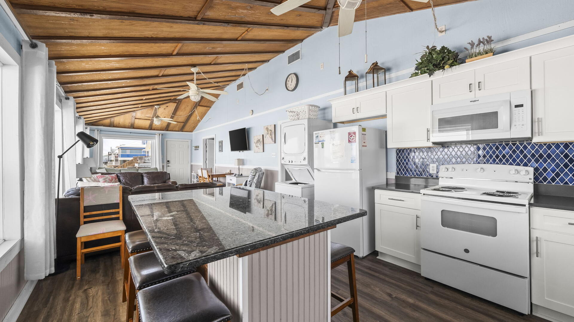 Zephyr Shores | Photo 10