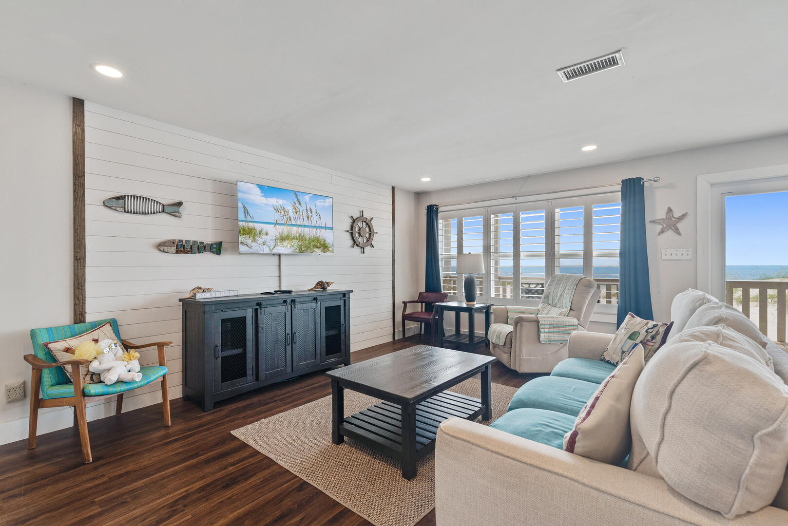 Engulfed | Photo 230