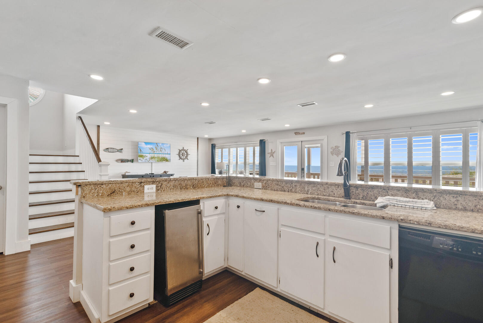 Engulfed | Photo 310