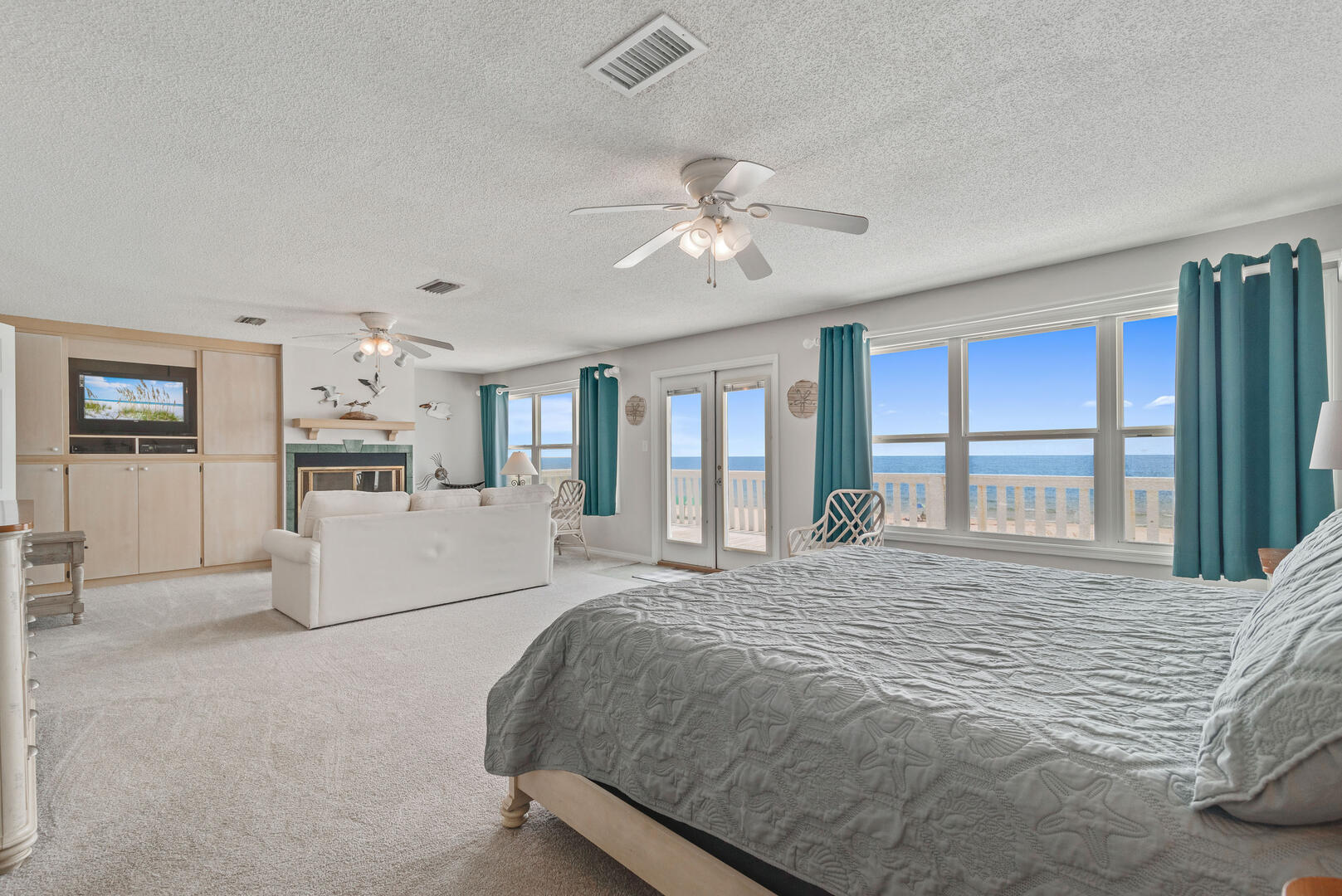 Engulfed | Photo 410