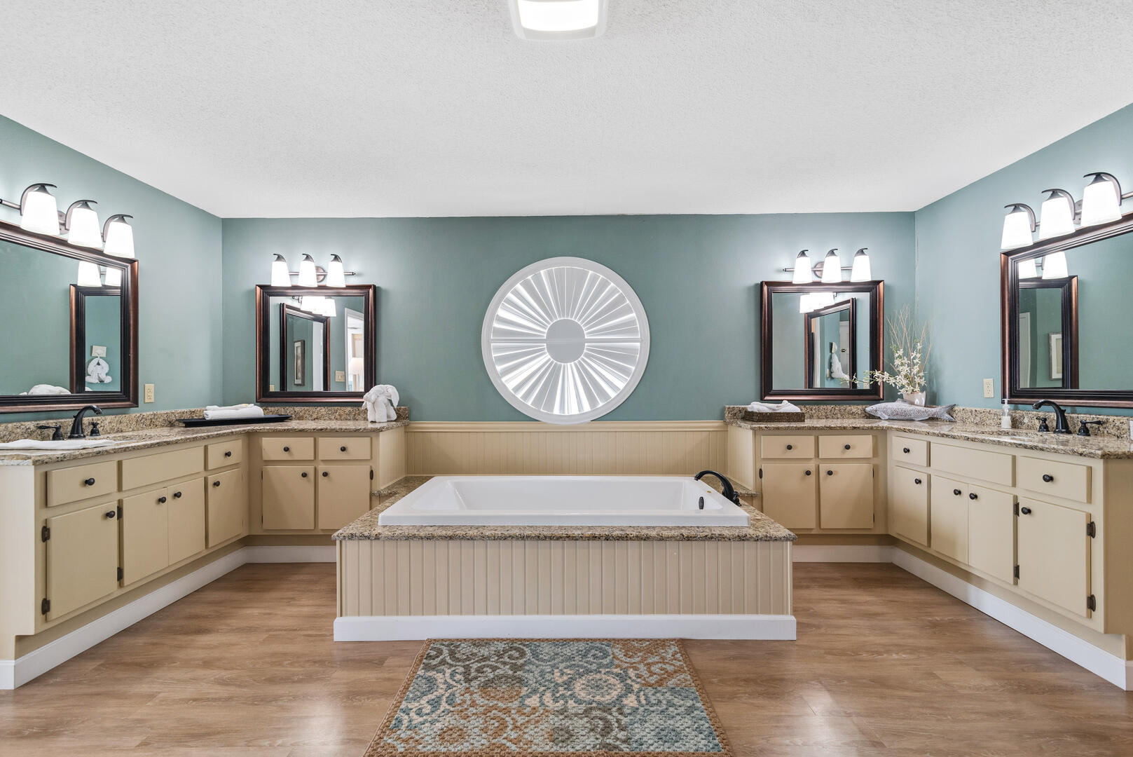 Engulfed | Photo 450