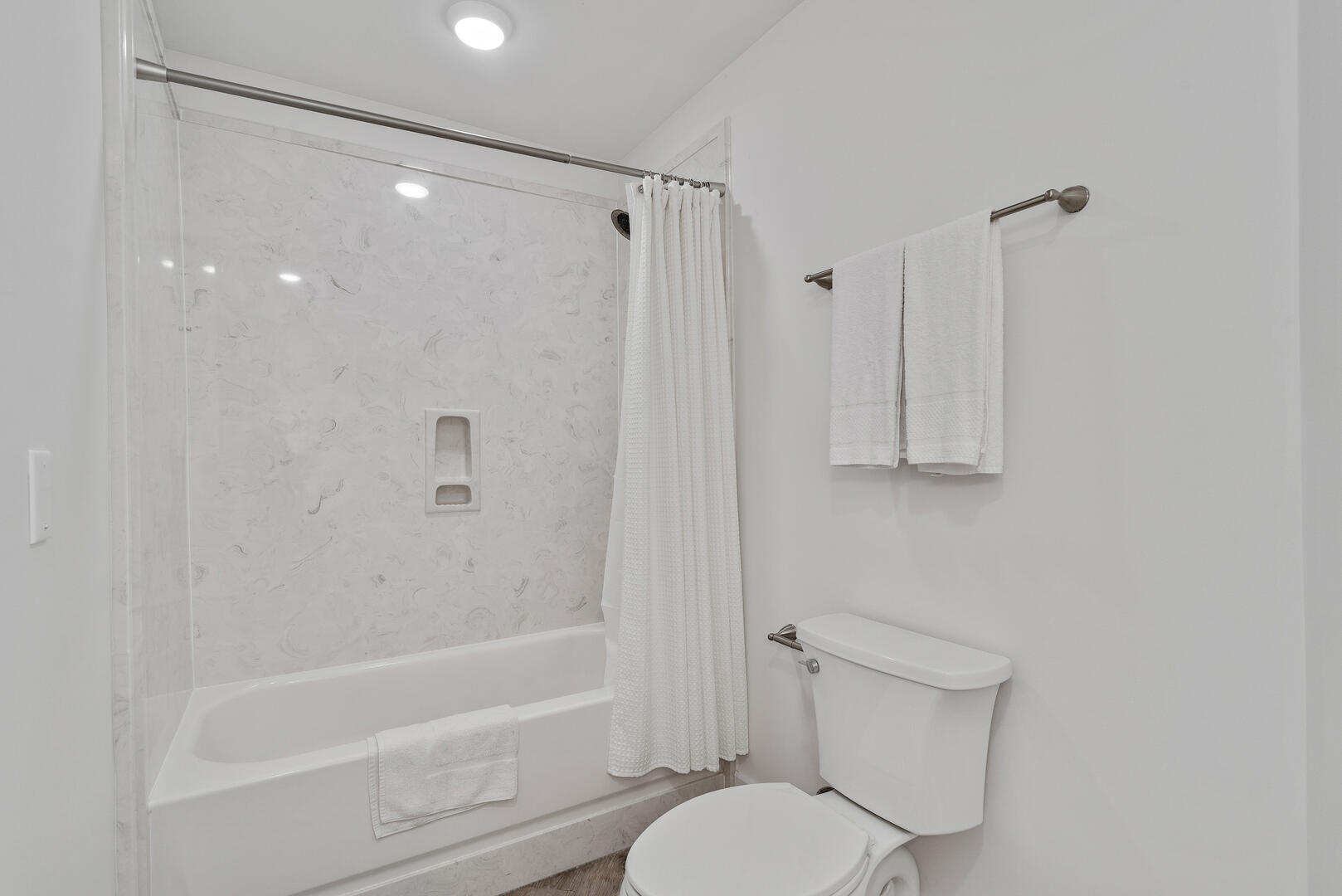 Always Sunny | Photo 33