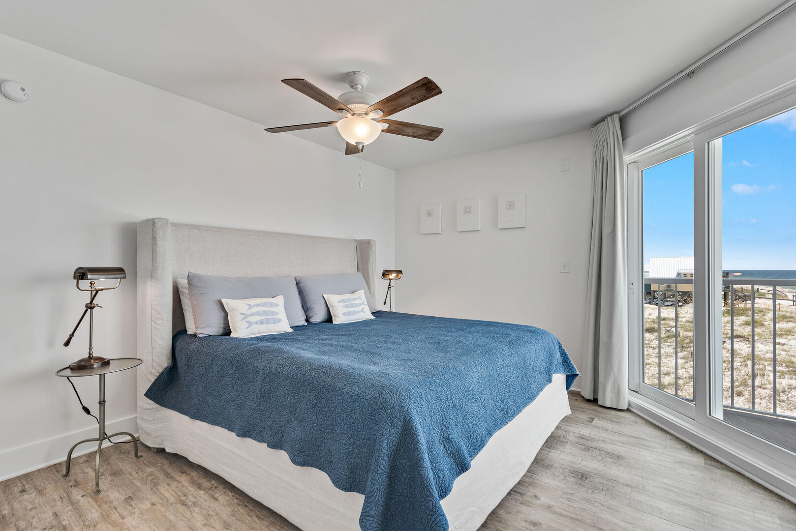 Always Sunny | Photo 35