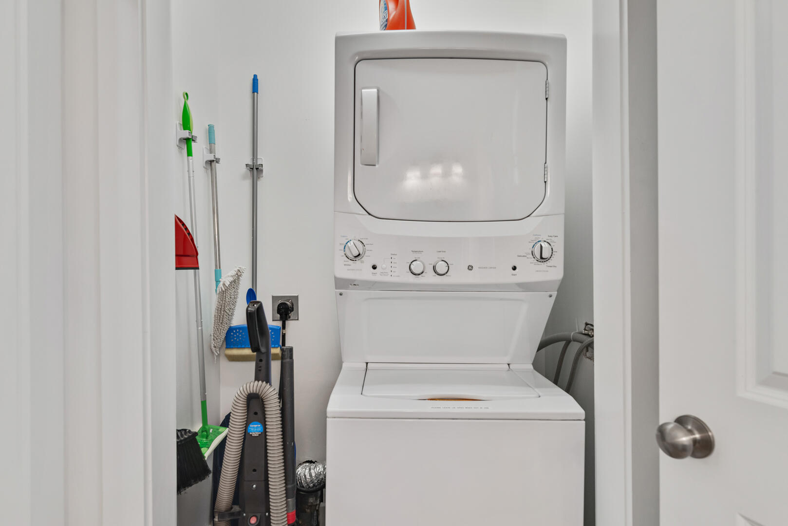 Always Sunny | Photo 45