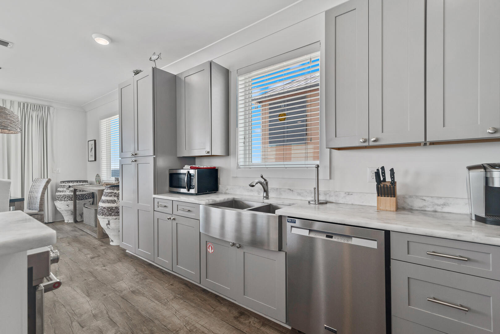 Always Sunny | Photo 10