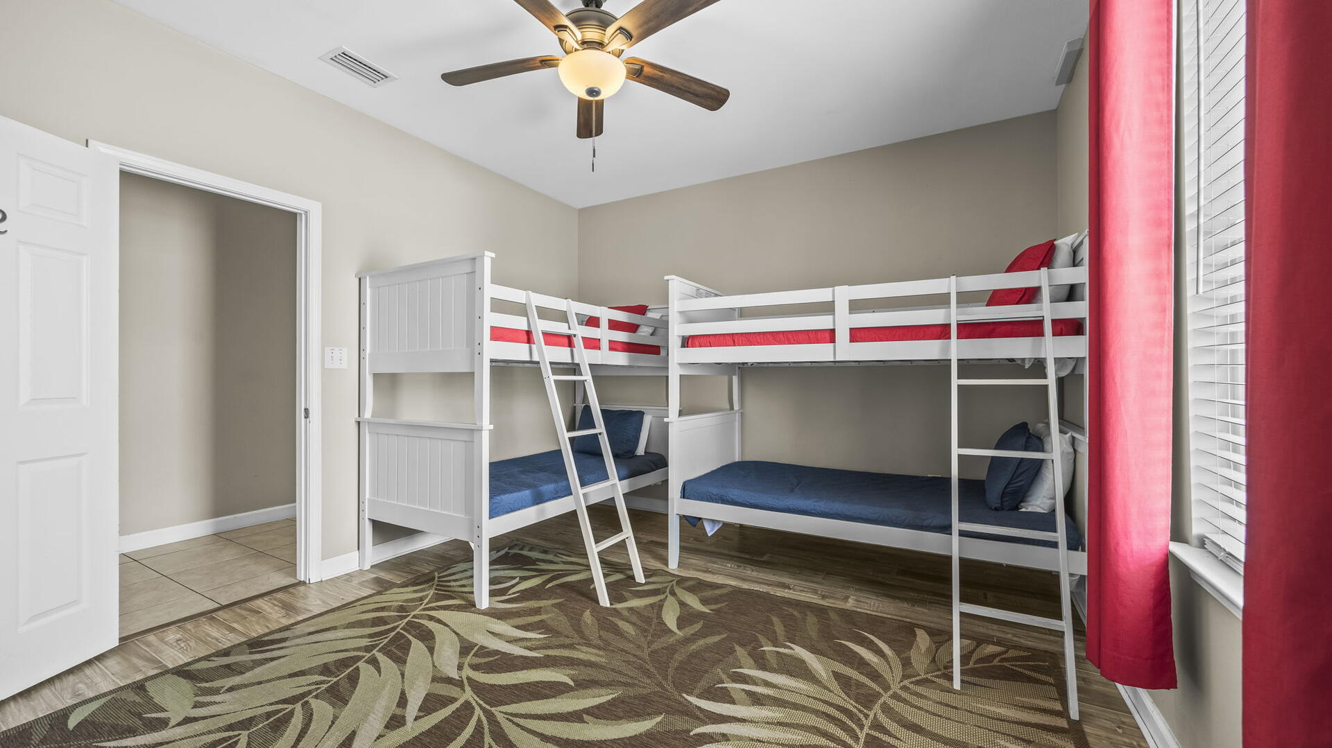 Seas the Moment | Photo 34