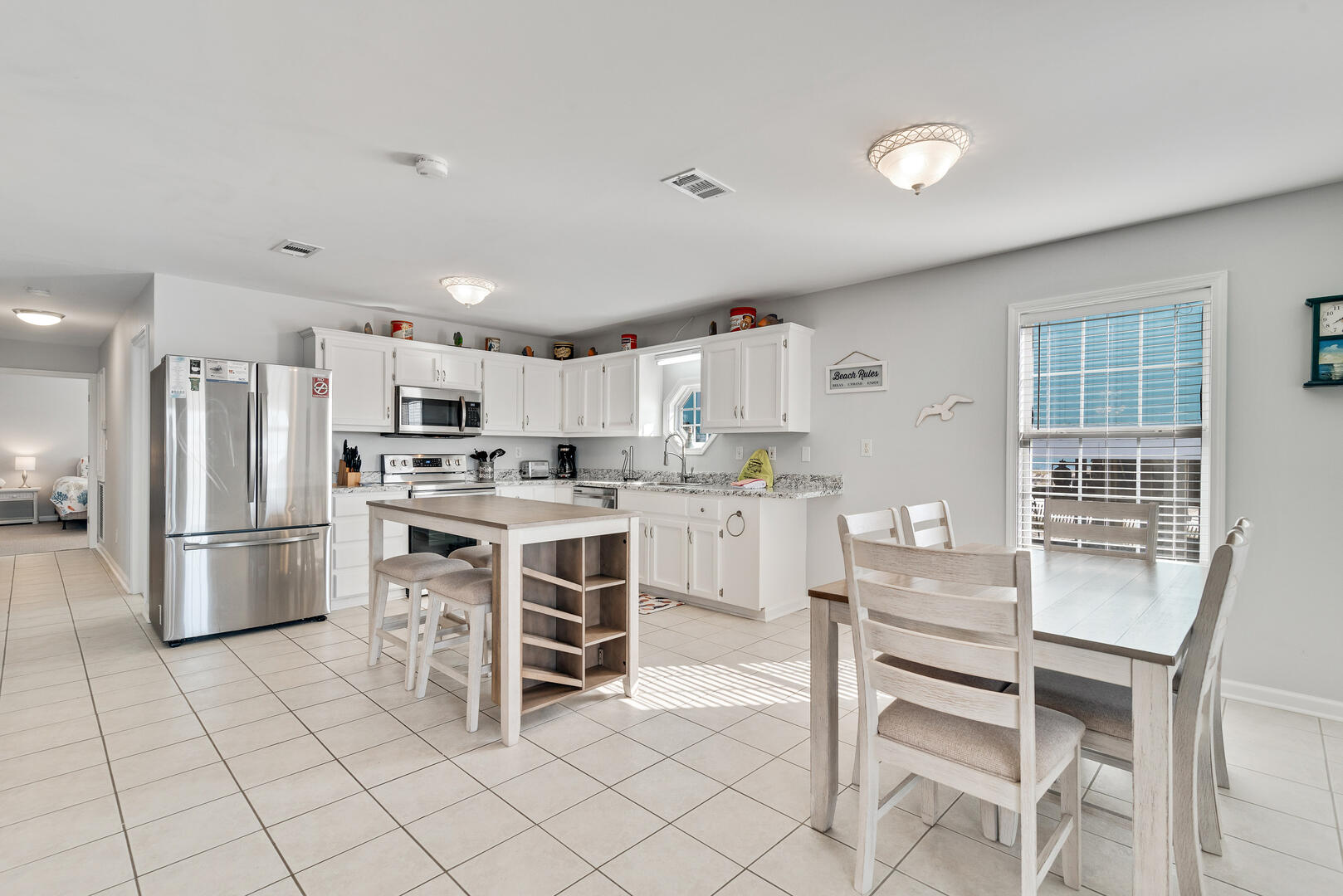 Lonesome Seagull | Photo 400