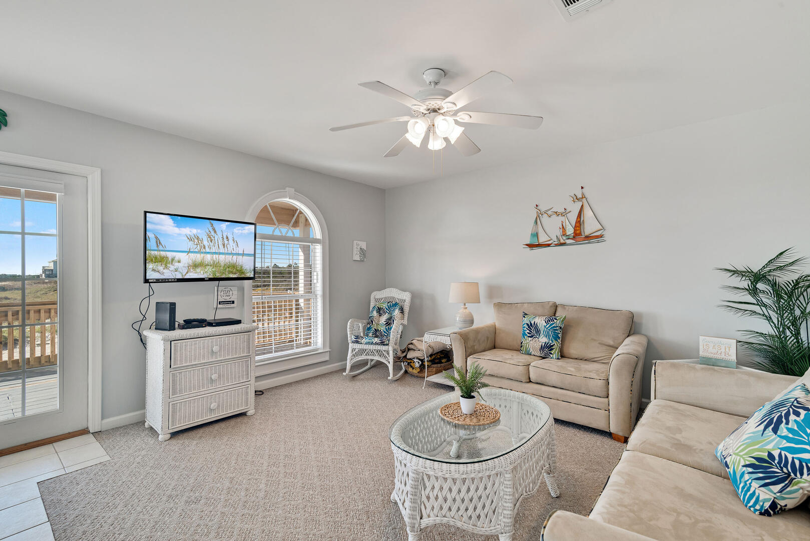 Lonesome Seagull | Photo 1000