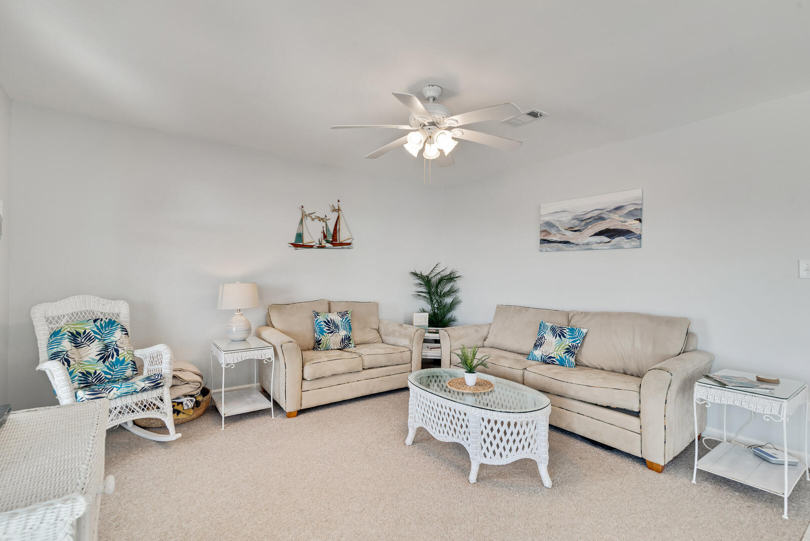 Lonesome Seagull | Photo 1020