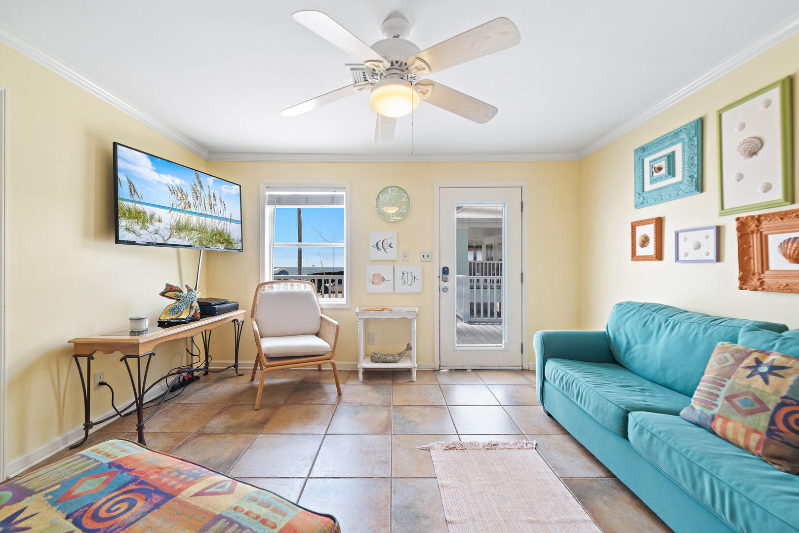 Sit & Swann | Photo 10055