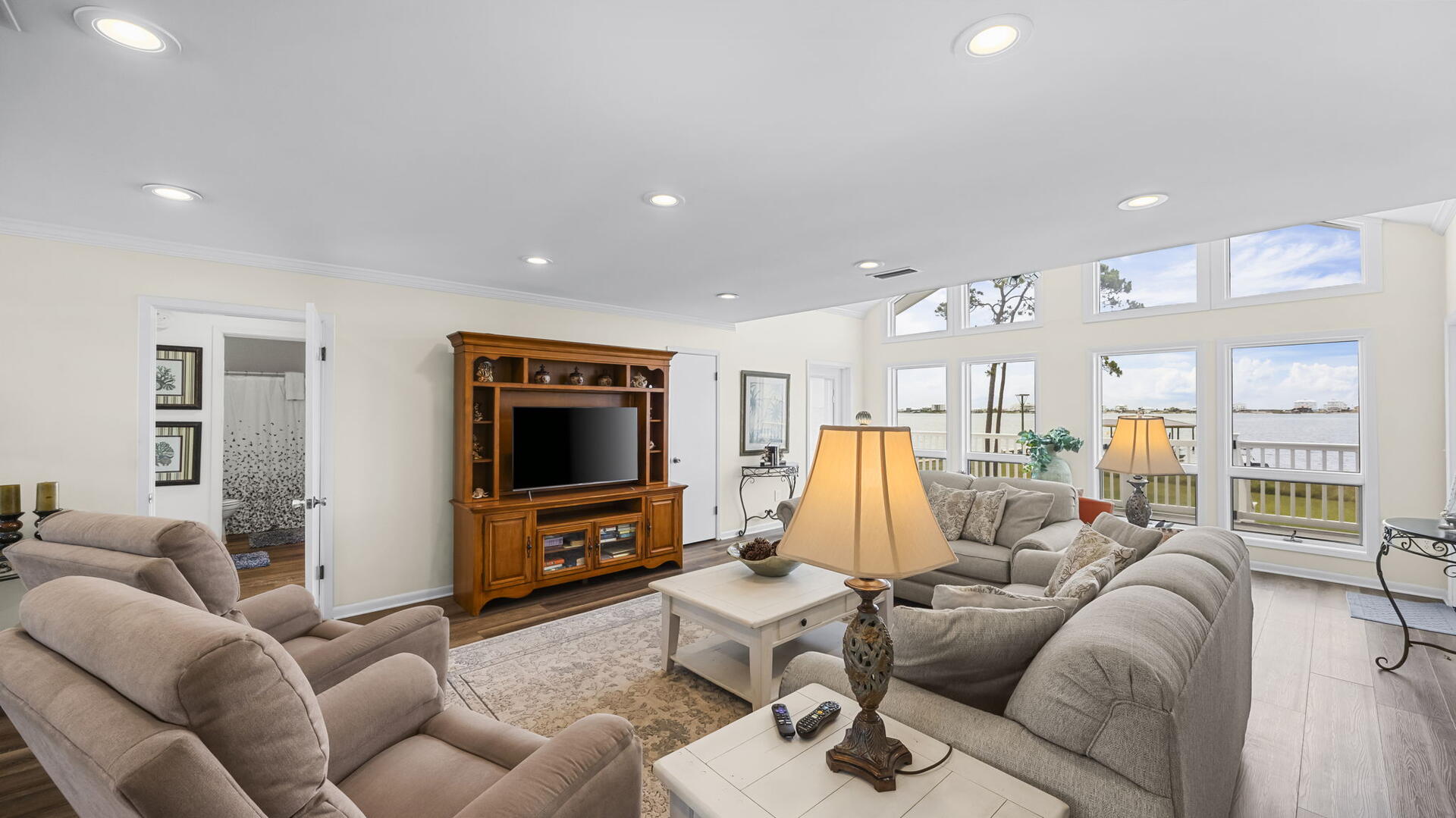 Poppy's Place | Photo 10