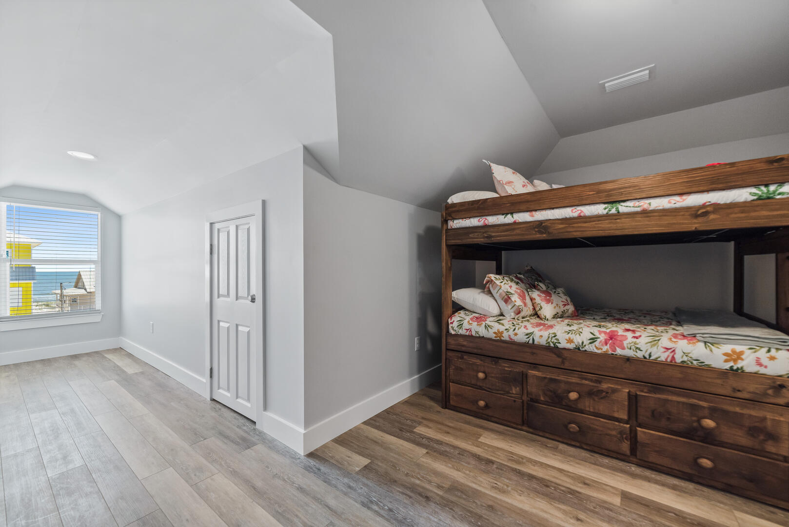 Seafoam Dream | Photo 40