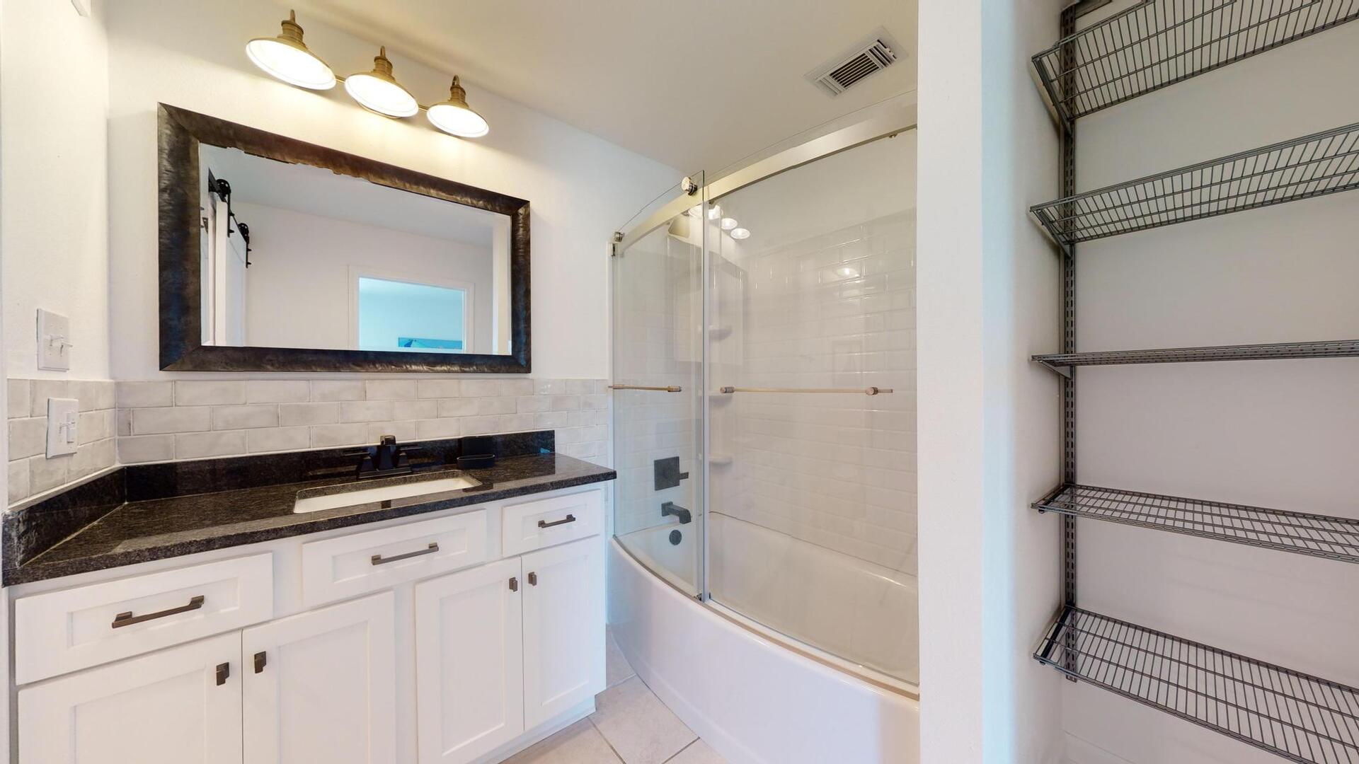 Bay Breeze | Photo 18