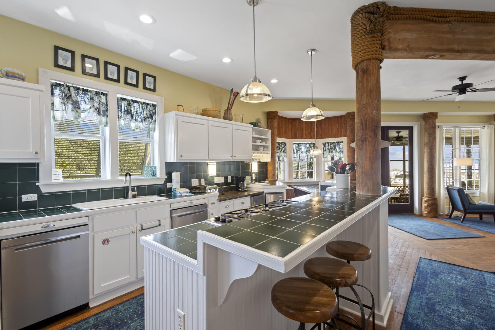 Big Beach House | Photo 13