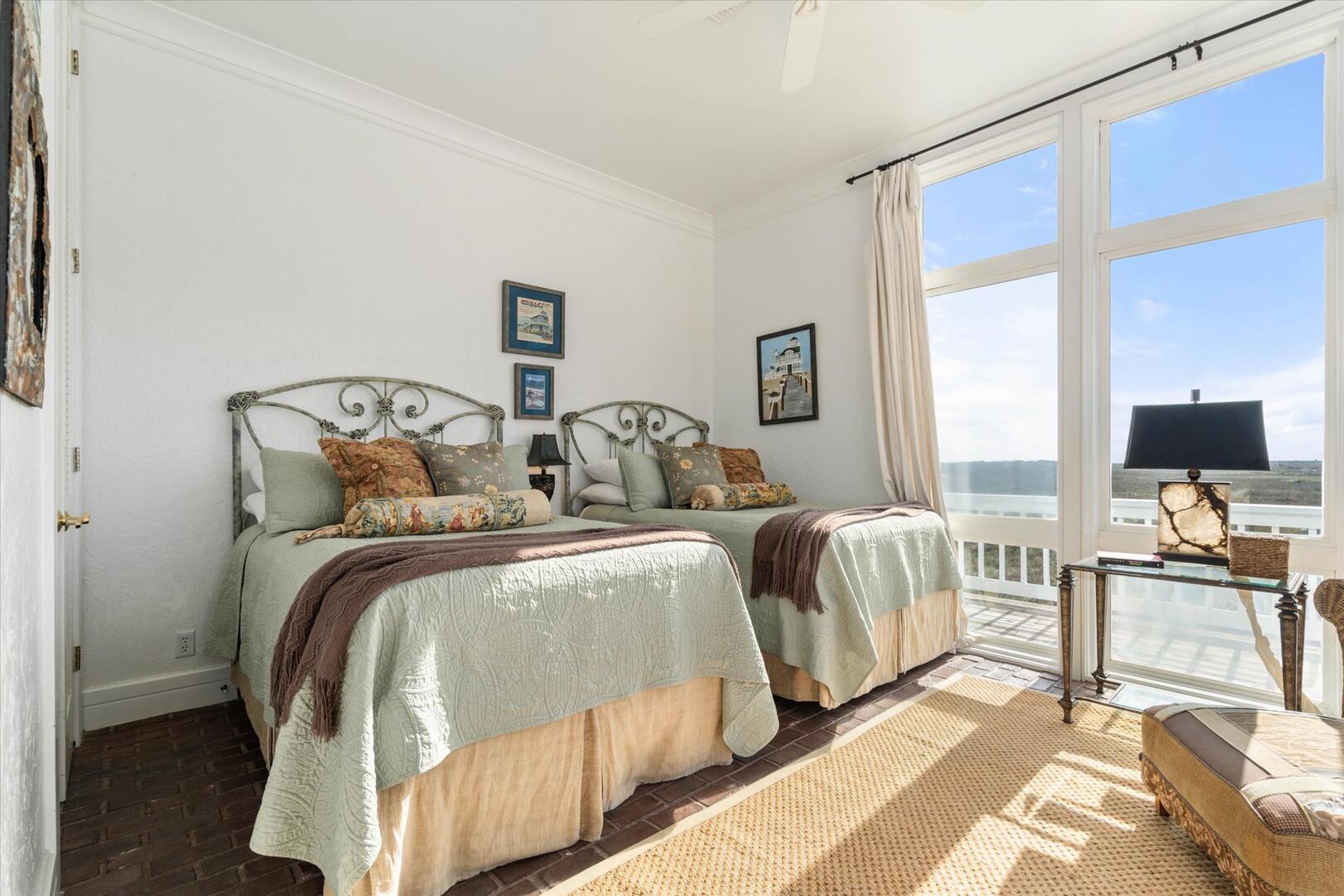 Skywalk Lodge | Photo 25