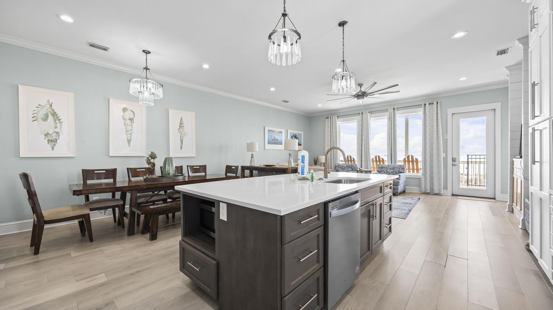 McBeech West | Photo 14