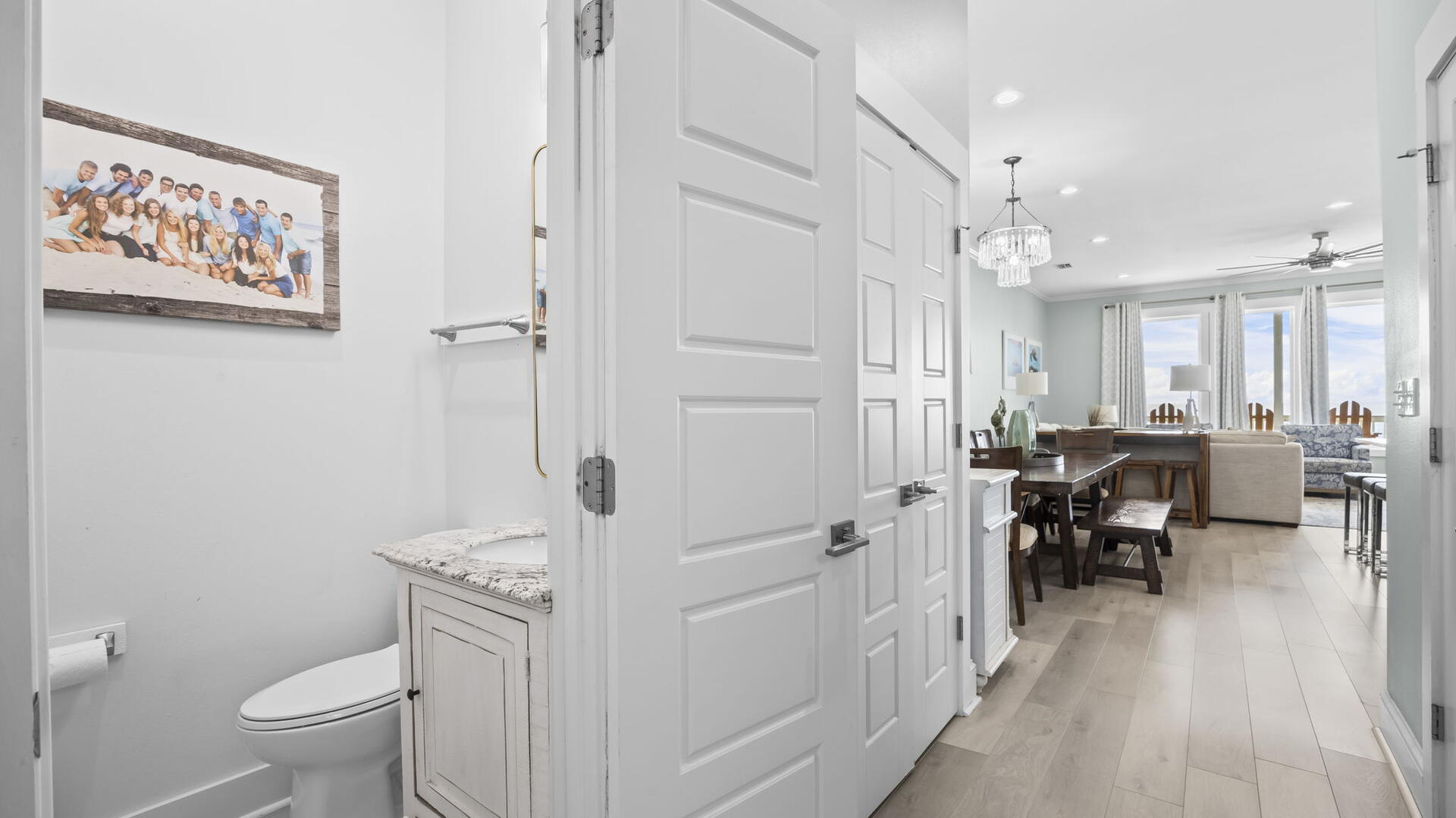 McBeech West | Photo 19