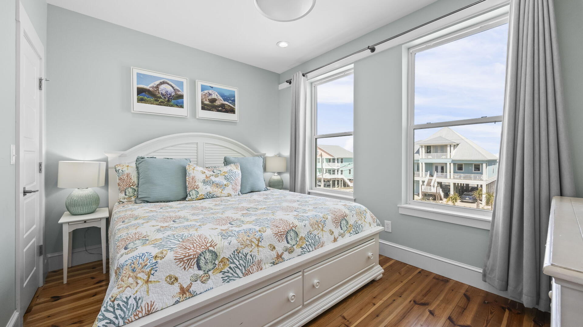 McBeech West | Photo 27