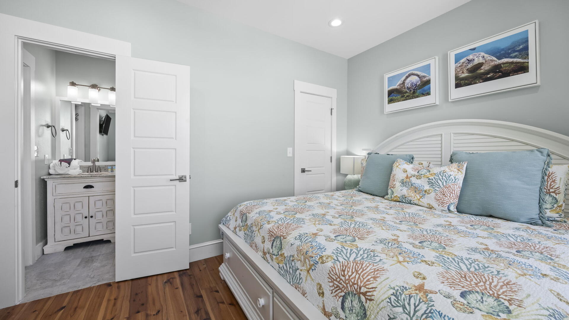 McBeech West | Photo 28