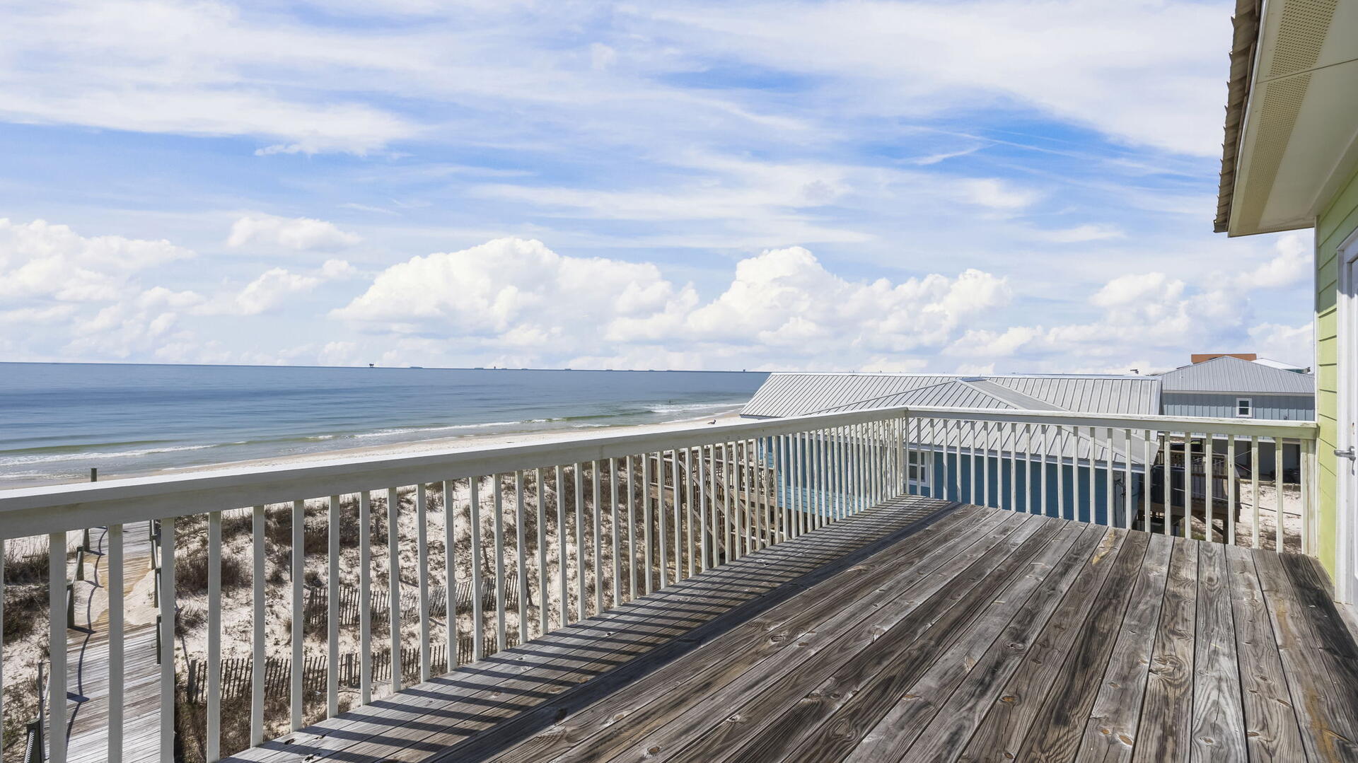McBeech West | Photo 39