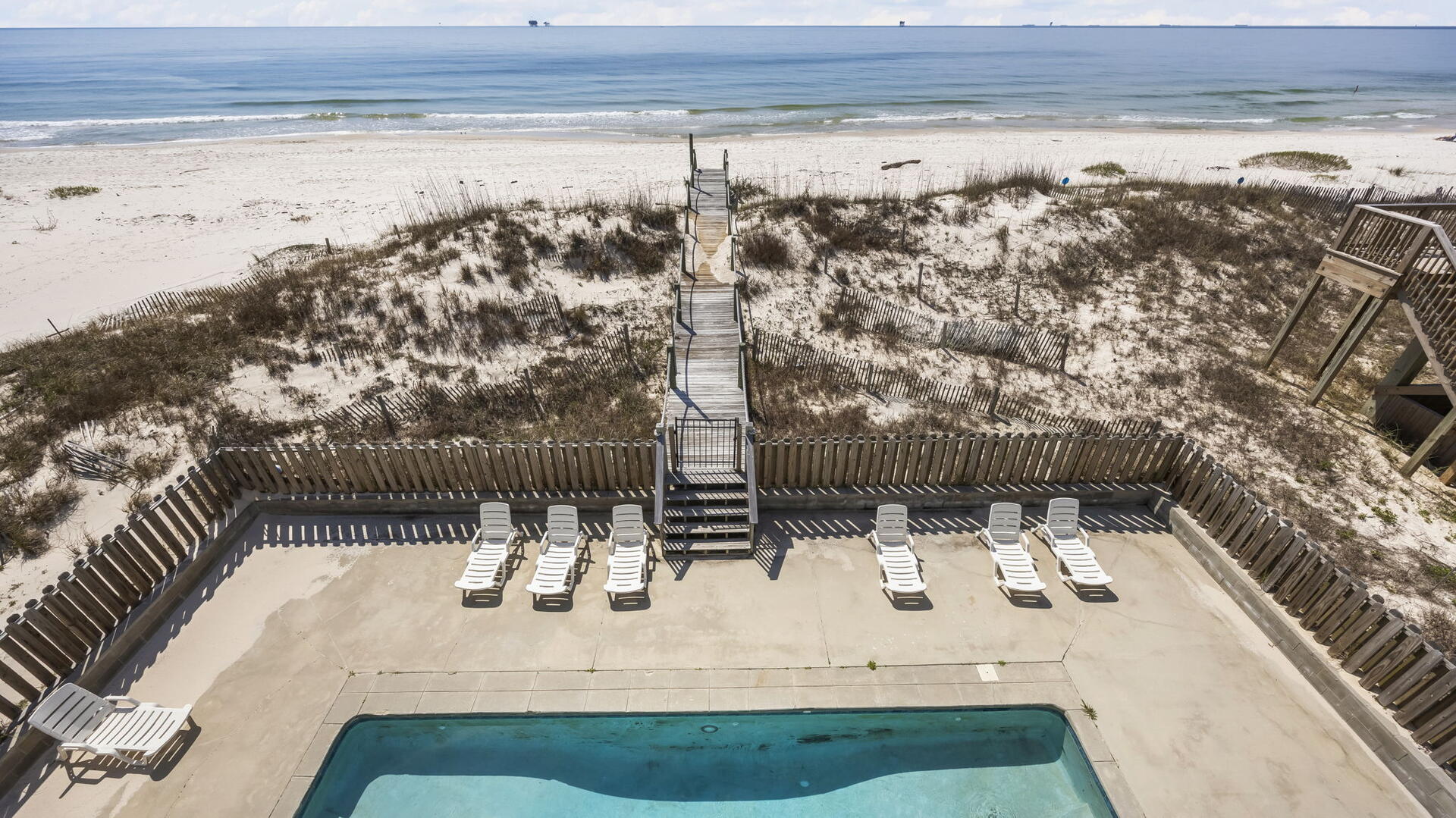 McBeech West | Photo 4