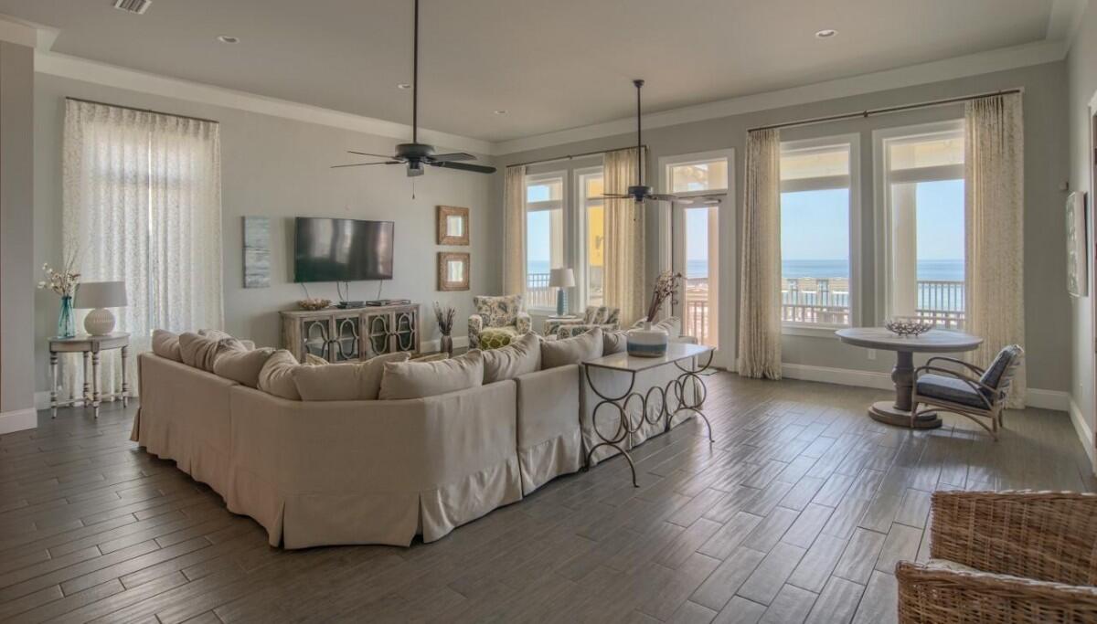 Banana Split East | Photo 14