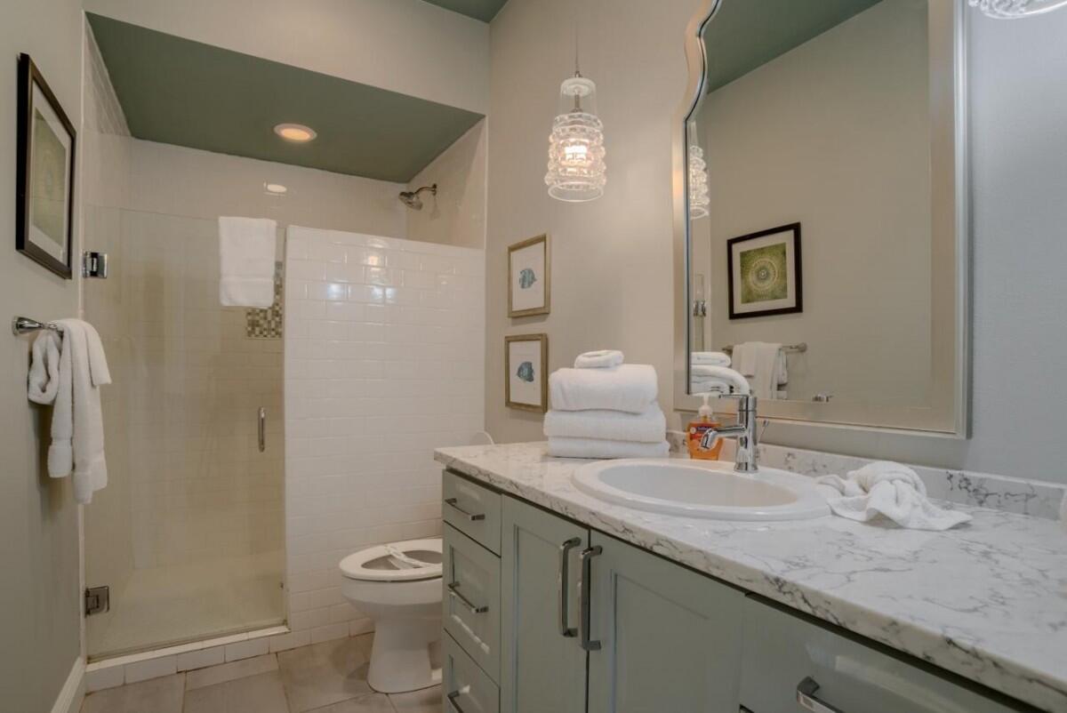 Banana Split East | Photo 31