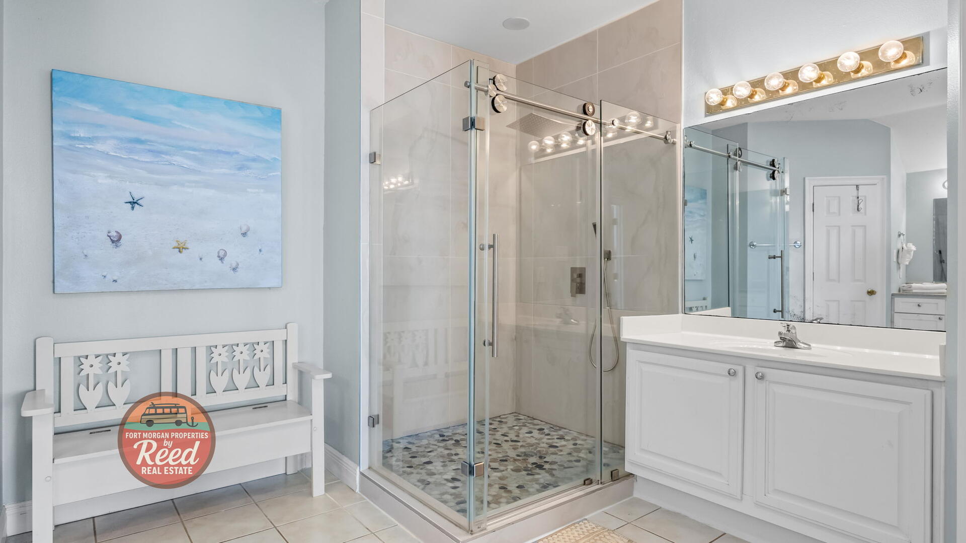 Two Carats West | Photo 24