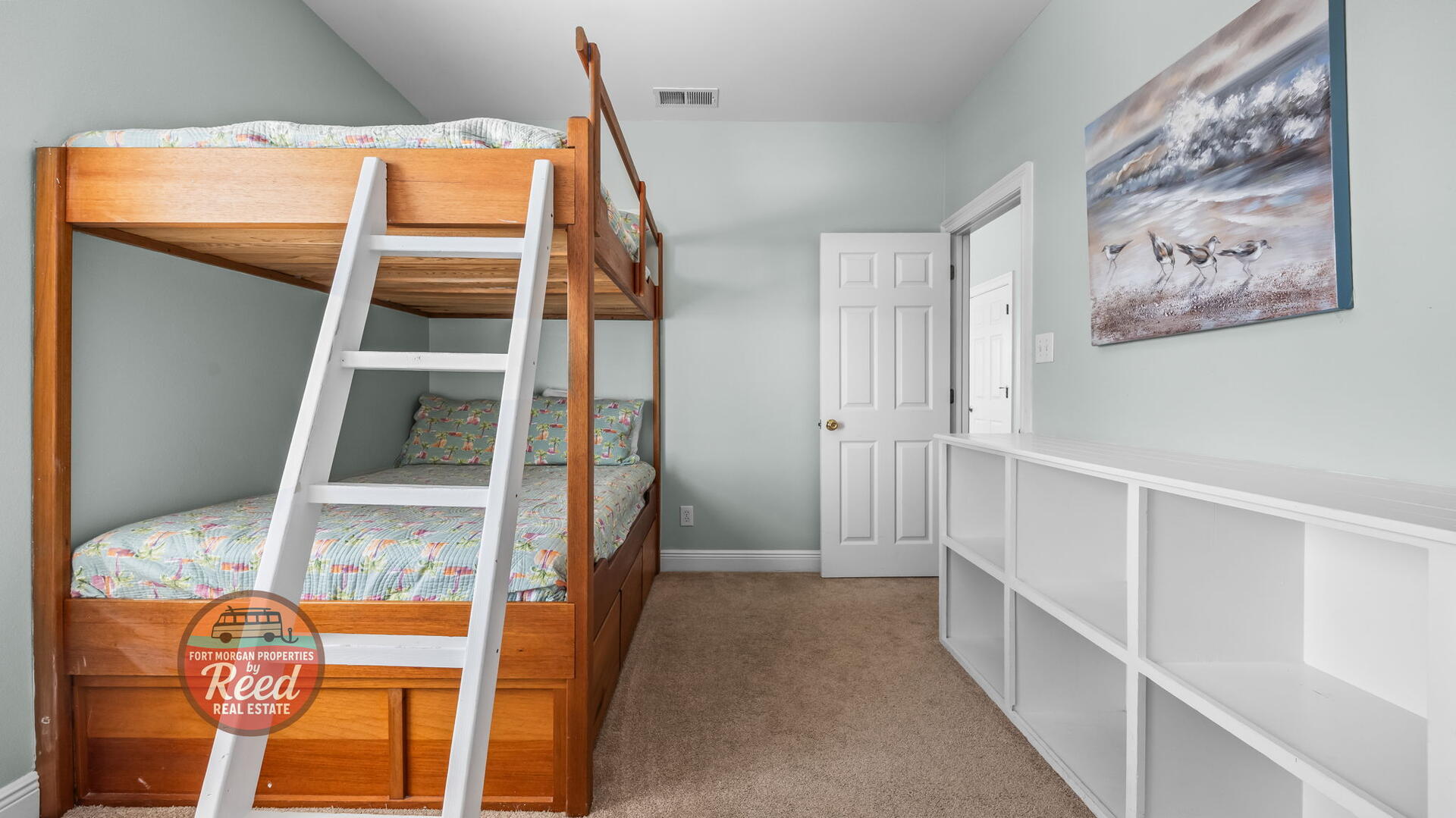 Two Carats West | Photo 36