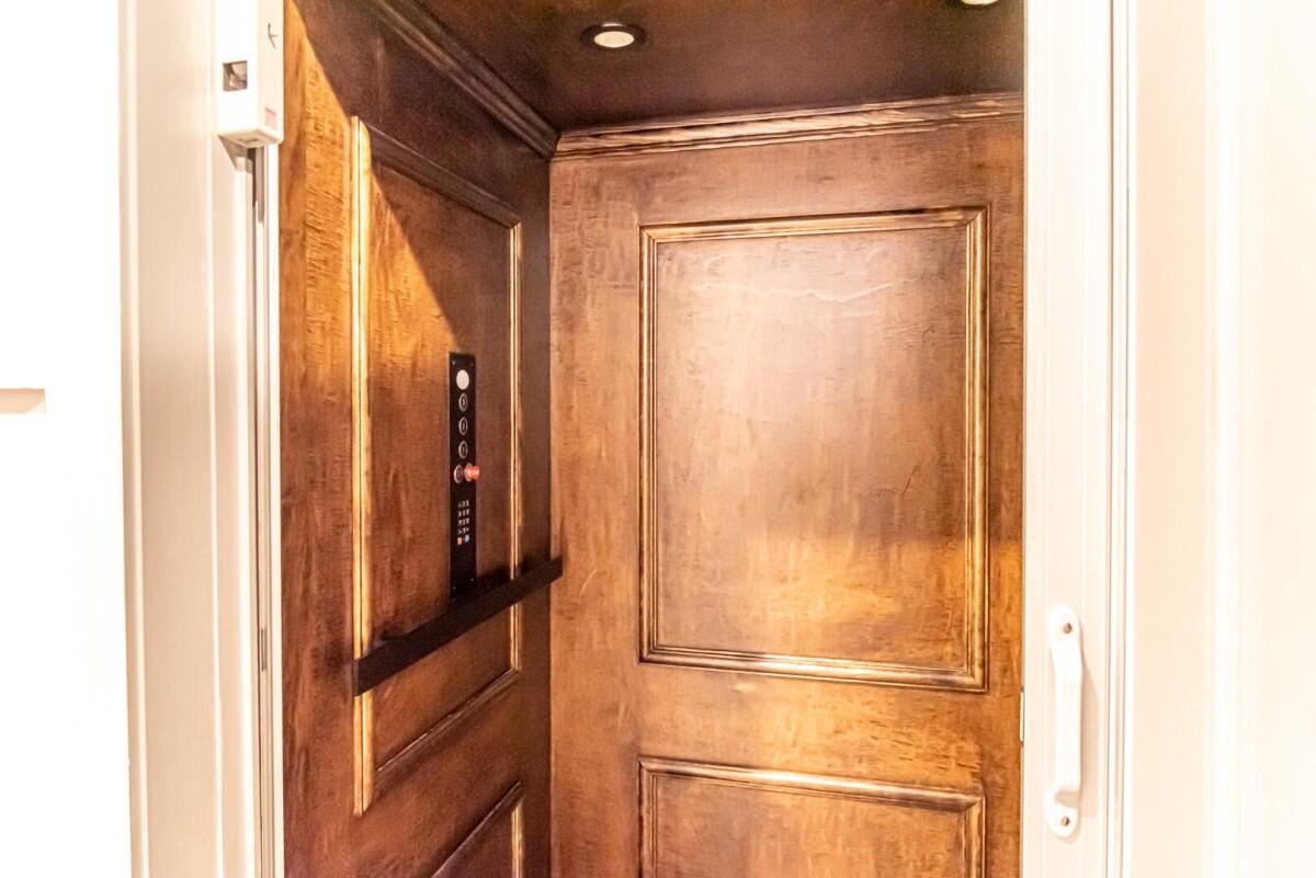 Coco Bella | Photo 49