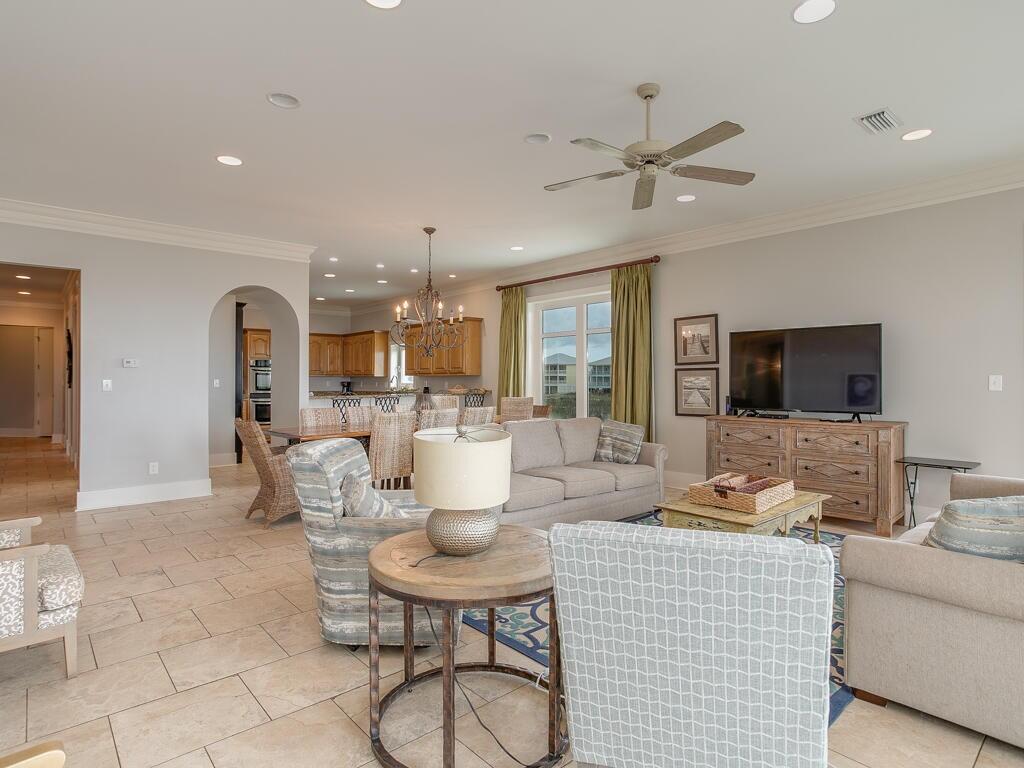 Escapades South Bottom 5