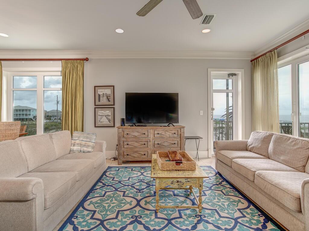 Escapades South Bottom 3