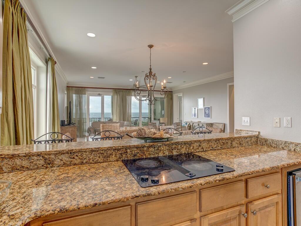 Escapades South Bottom | Photo 15