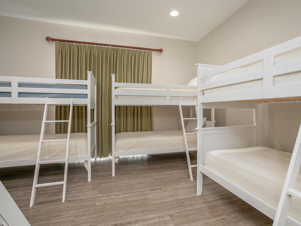 Escapades South Bottom | Photo 29