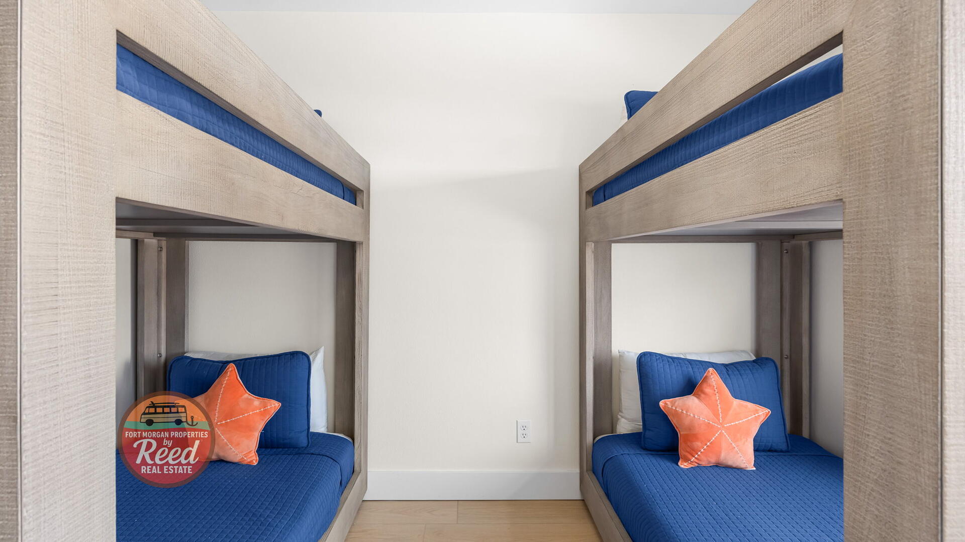 Christmas Bonus | Photo 32