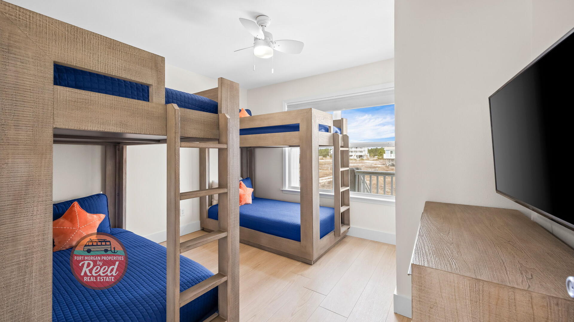 Christmas Bonus | Photo 31