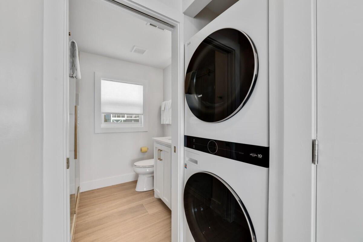 Lost Palms | Photo 22