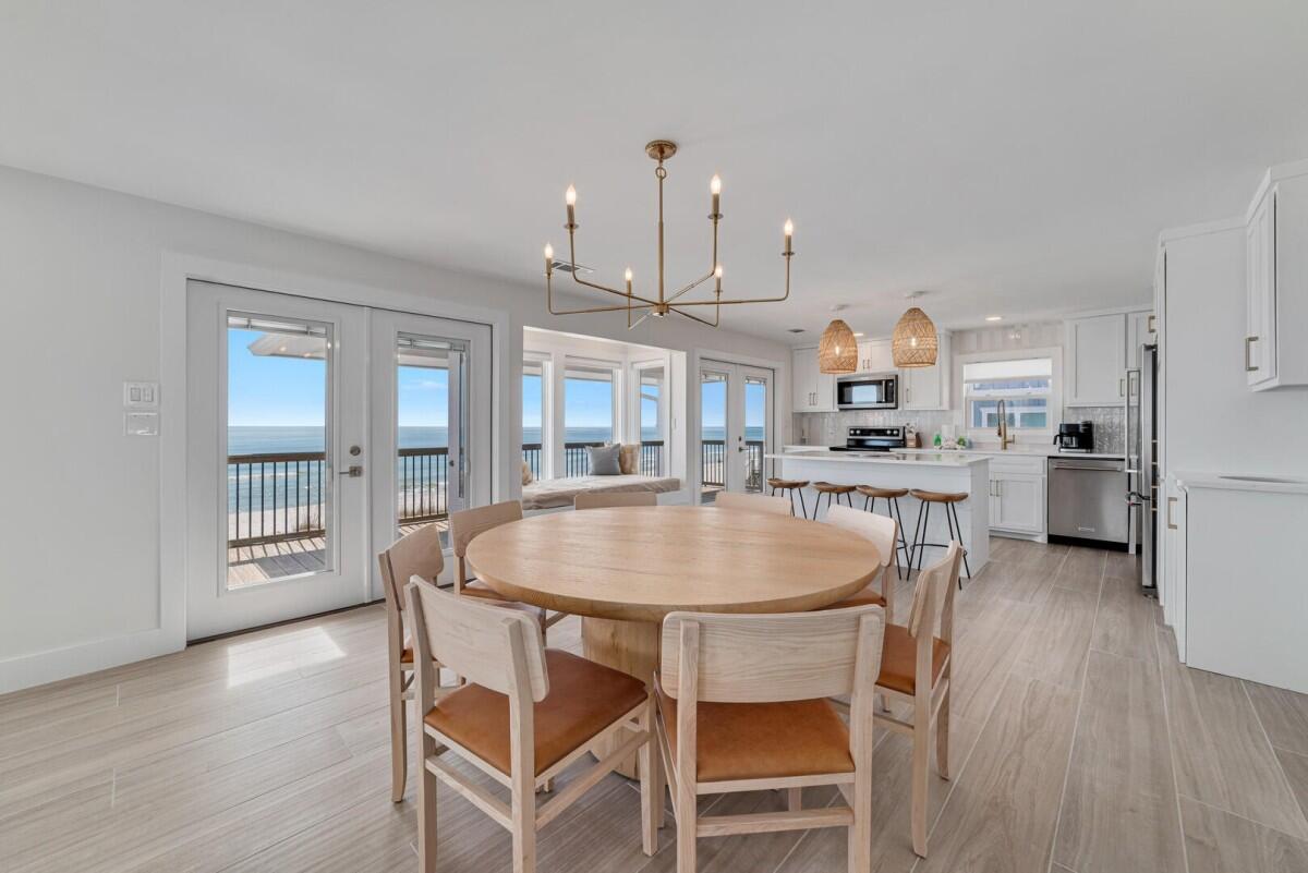 Lost Palms | Photo 20