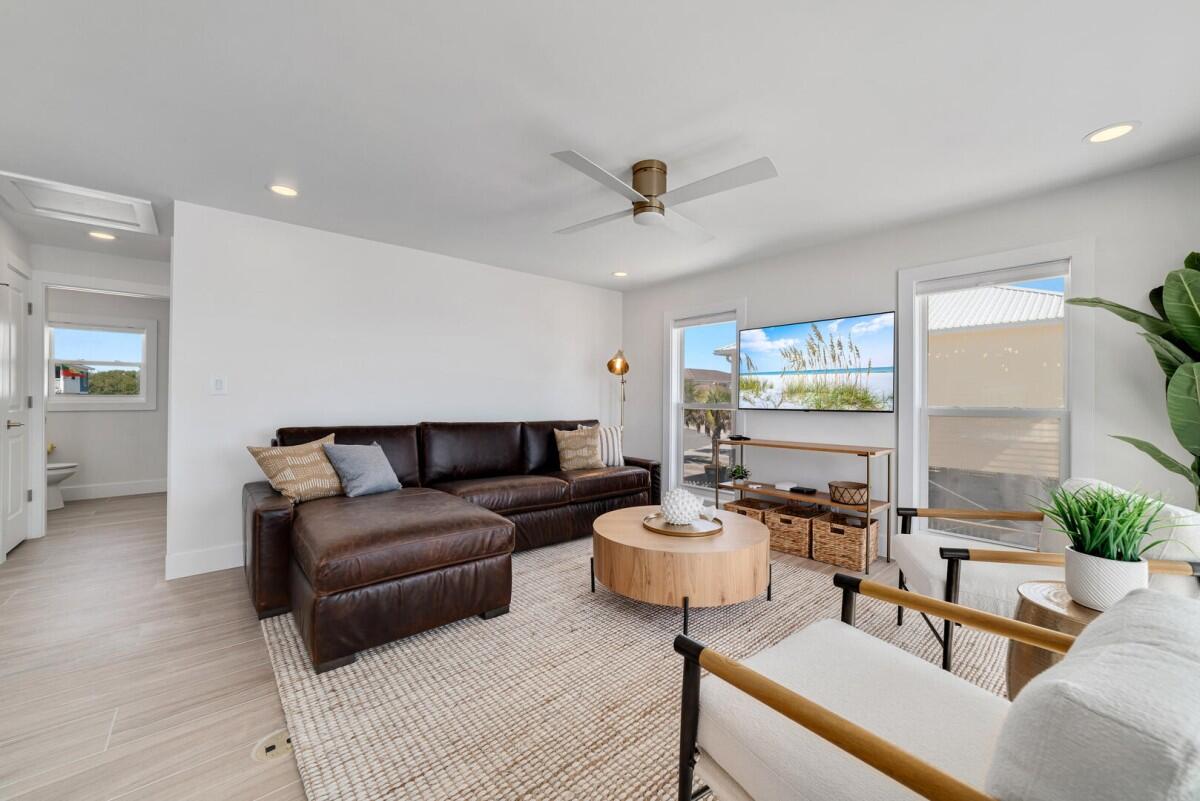 Lost Palms | Photo 10