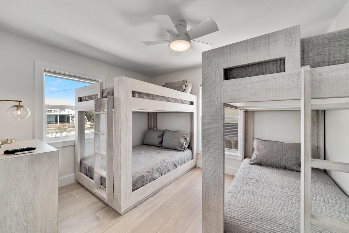 Lost Palms | Photo 28