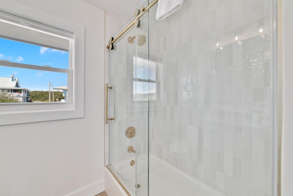 Lost Palms | Photo 31