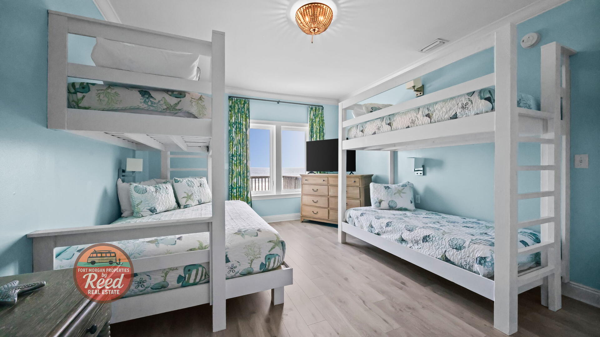 Lazy Parrot | Photo 31