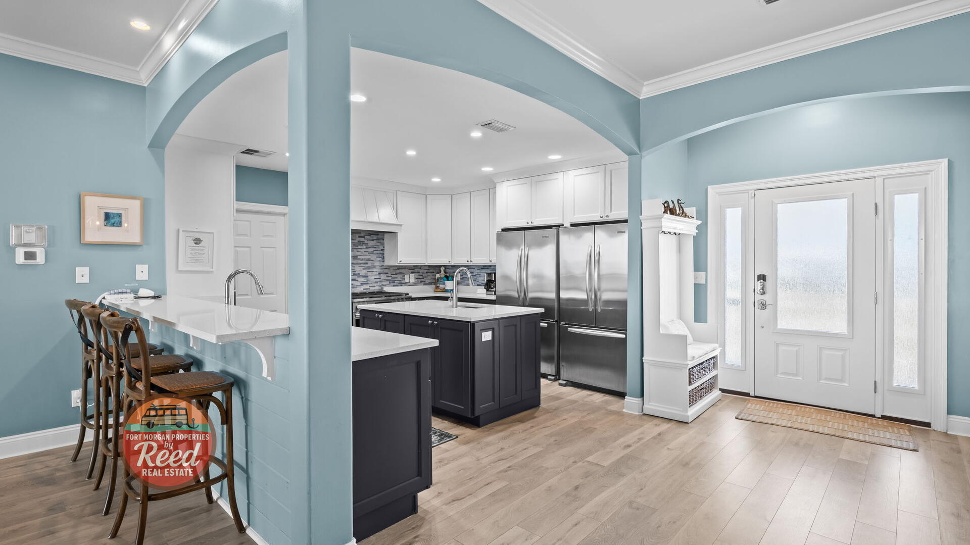 Lazy Parrot | Photo 10