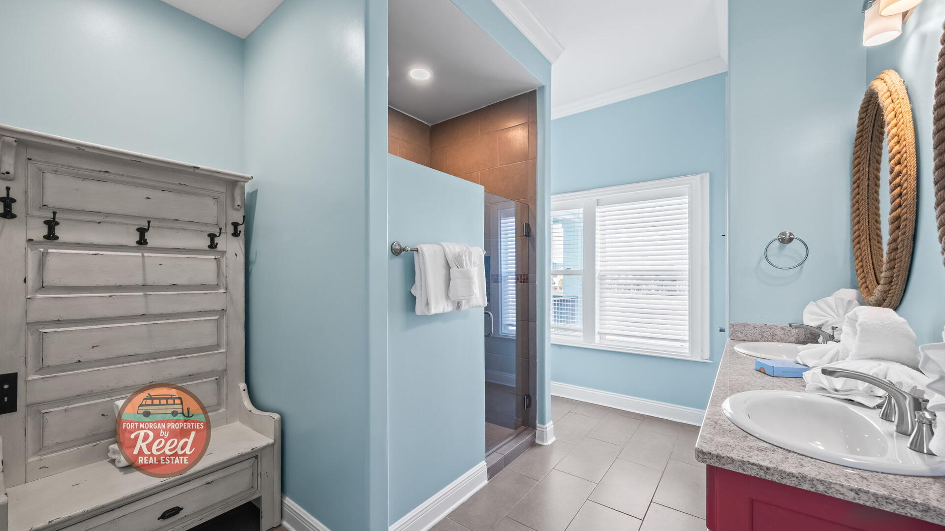 Lazy Parrot | Photo 26