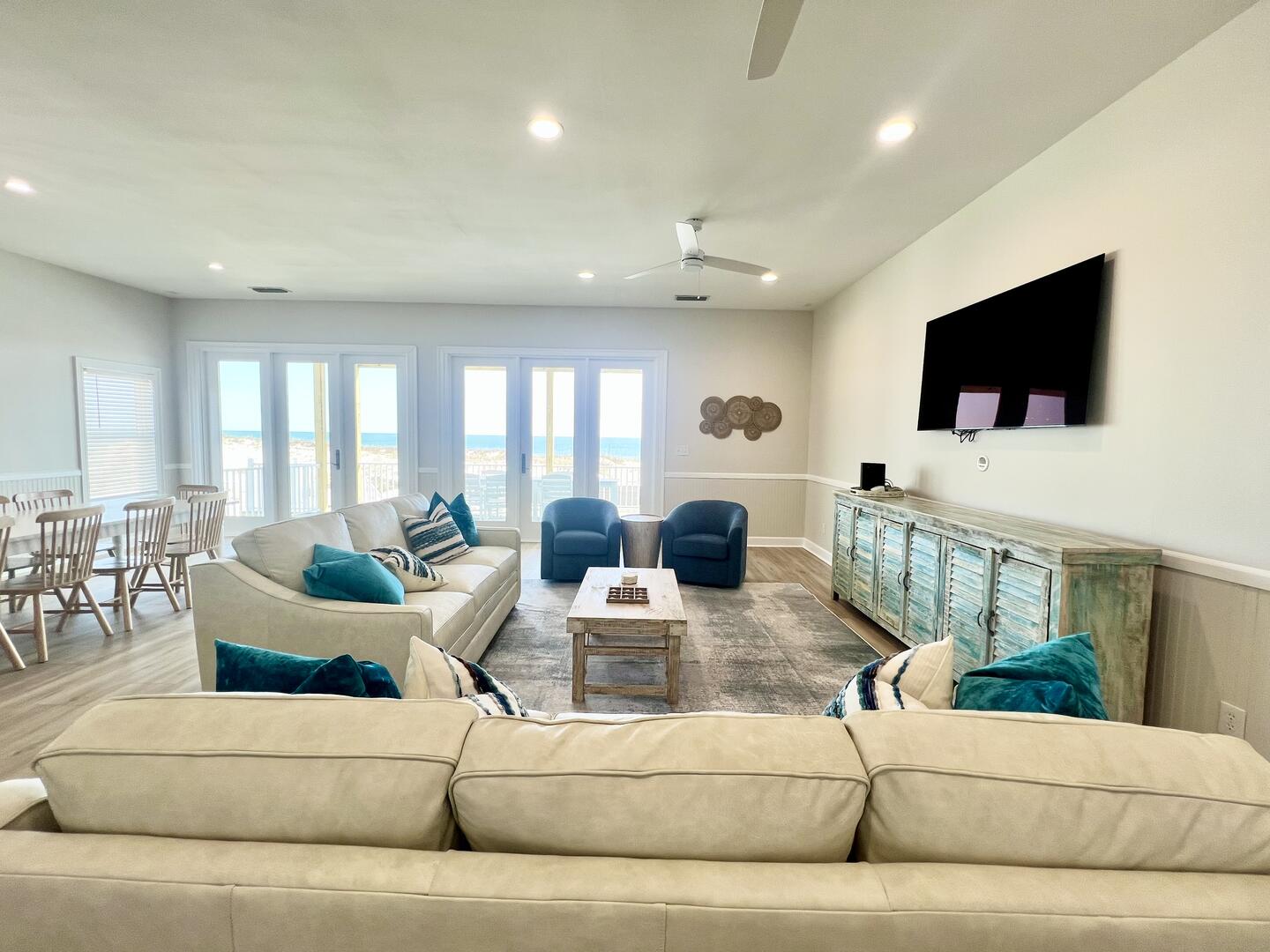 The Grand Pearl East (Formerly Margaritaville) 6