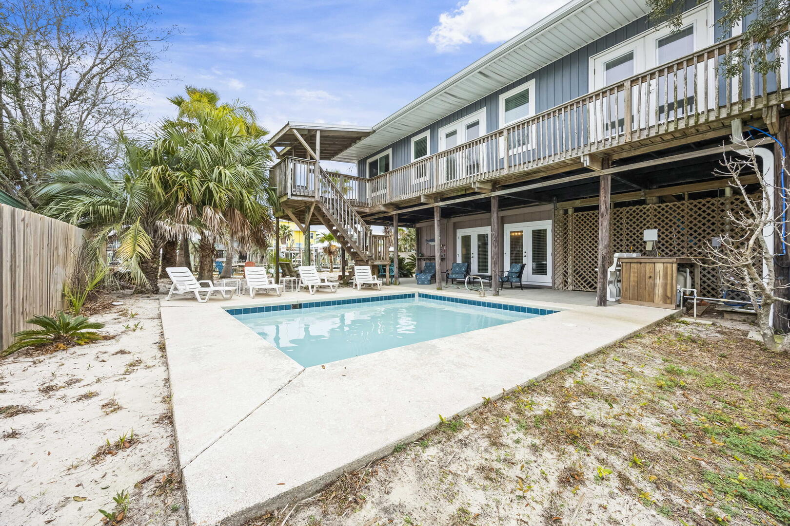 Featured Property Bay Club