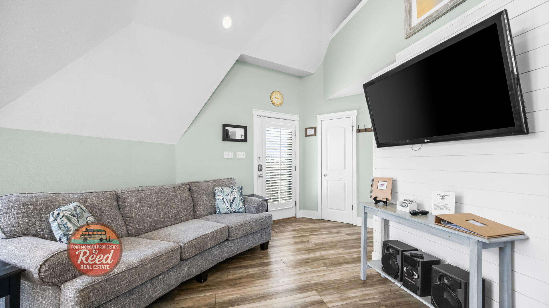 Beech Hive Bungalow | Photo 7