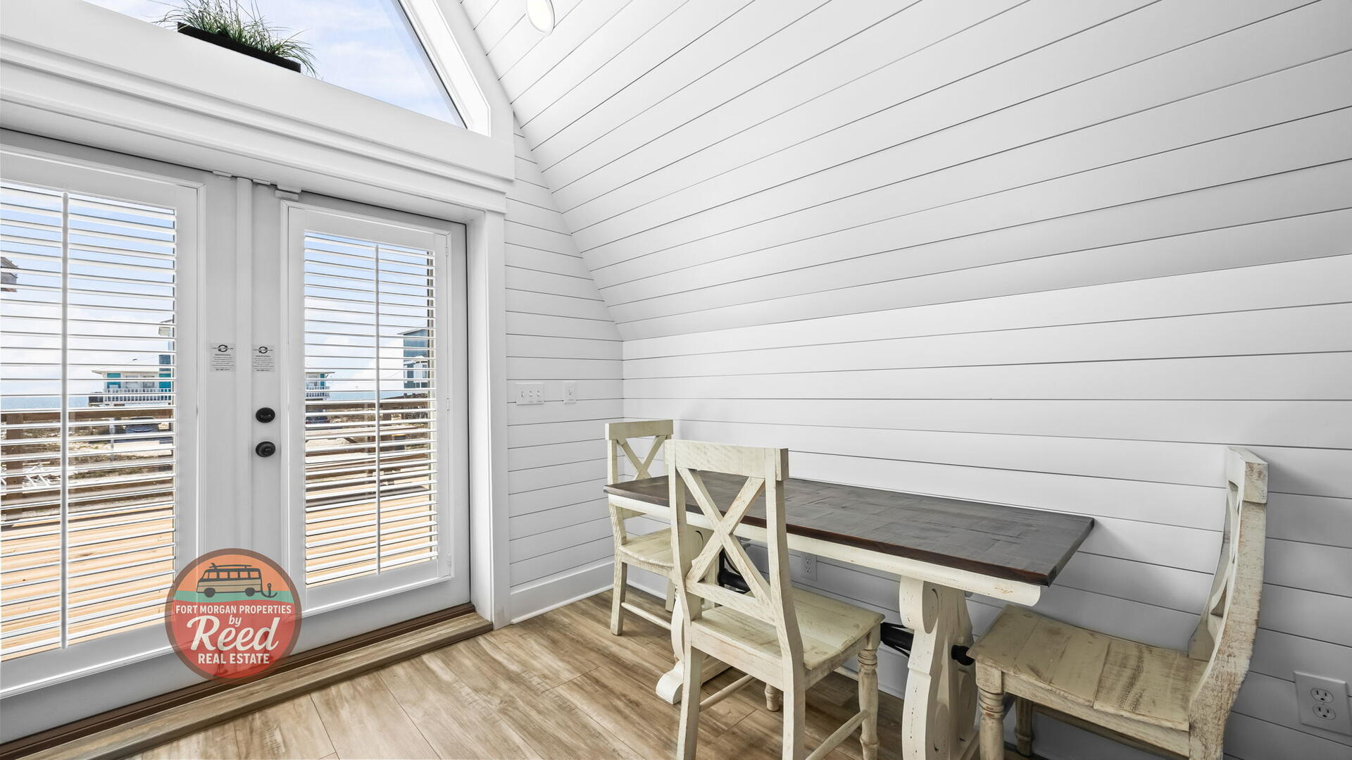 Beech Hive Bungalow | Photo 10