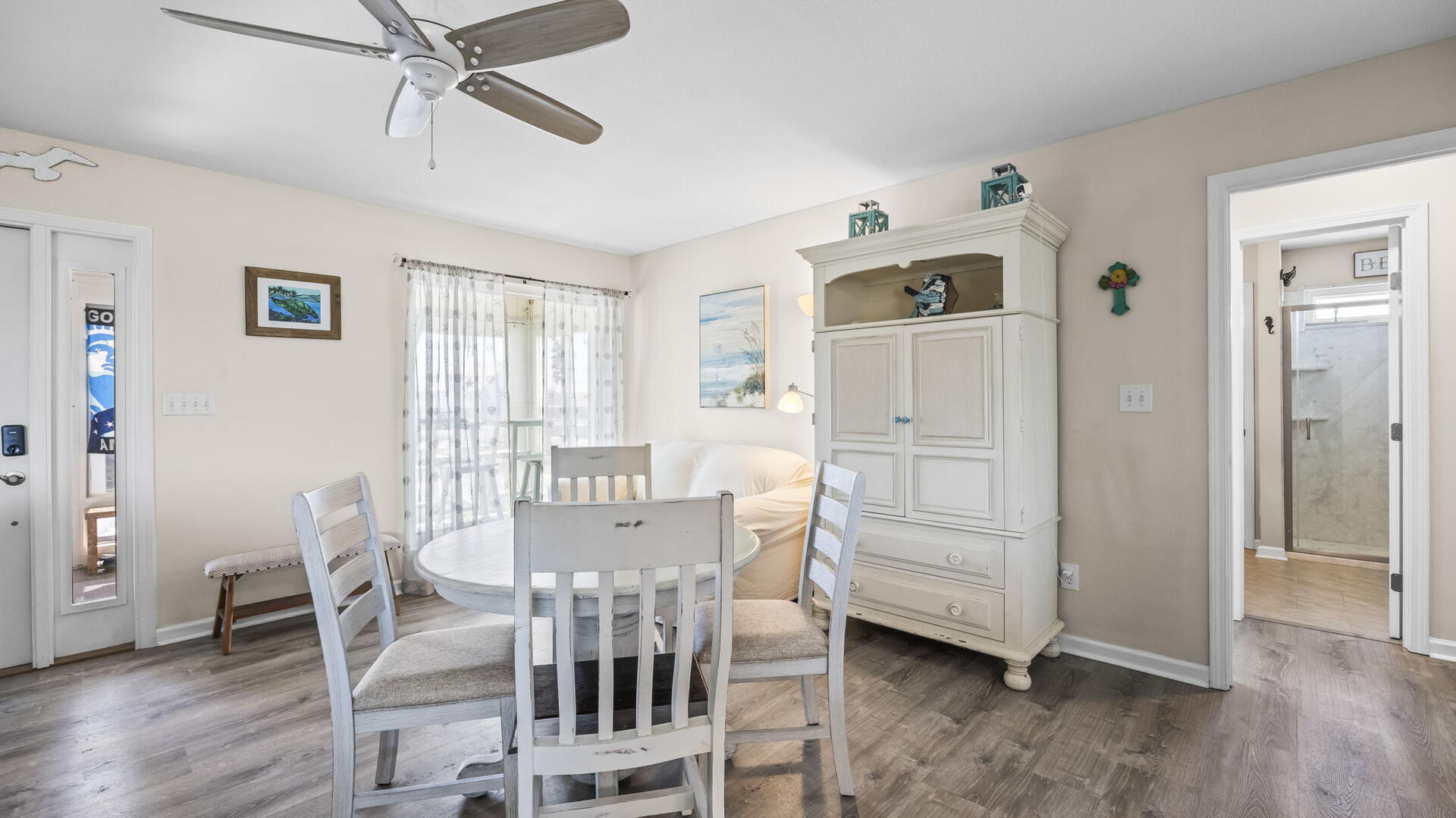 Starrfish Shores | Photo 18